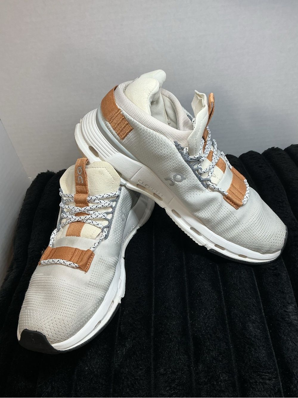 On Cloudnova Women’s Size 8 White Gray Tan CloudTec Sneakers Running Shoes